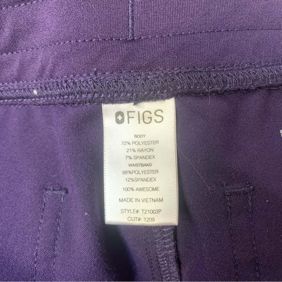 FIGS Livingston Basic Scrub Pant Technical Collection Purple Plum Size Small - Picture 11 of 14